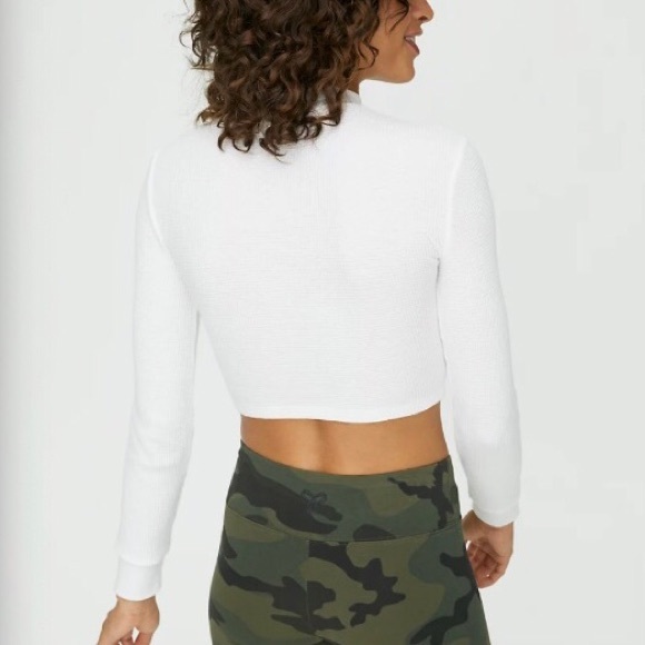 ‼️NWT‼️ - TNA Thermal Mockneck - Picture 4 of 16